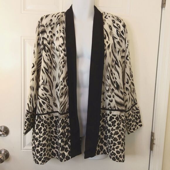Caribe vintage black and charcoal gray animal print kimono with shoulder pads - Picture 1 of 10